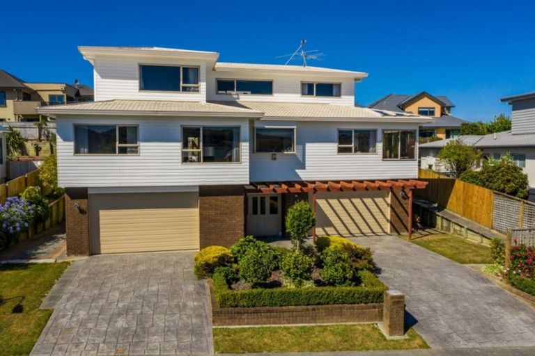 Photo of property in 6 Bowsprit Way, Whitby, Porirua, 5024