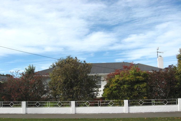 Photo of property in 39 Middlepark Road, Sockburn, Christchurch, 8042