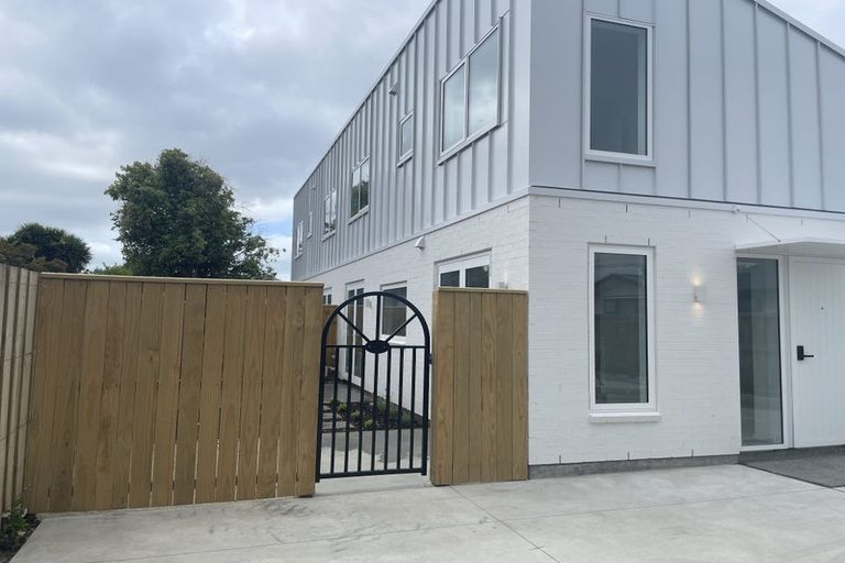 Photo of property in 3/150 Hills Road, Edgeware, Christchurch, 8013