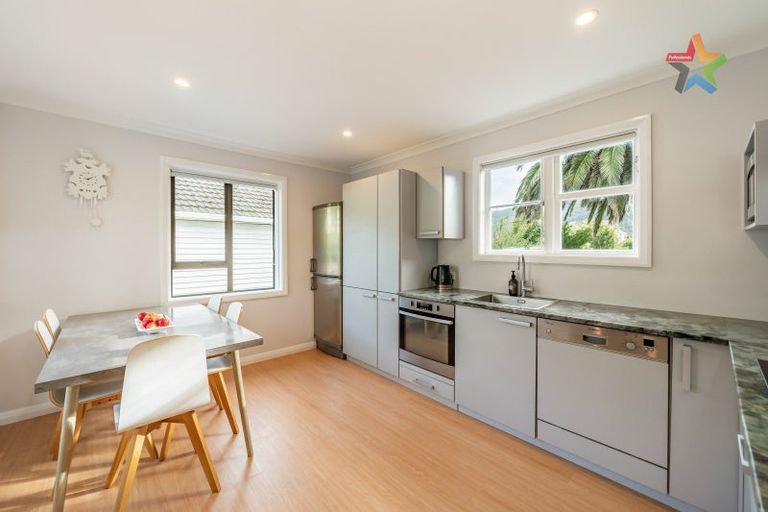 Photo of property in 21 Bledisloe Crescent, Wainuiomata, Lower Hutt, 5014