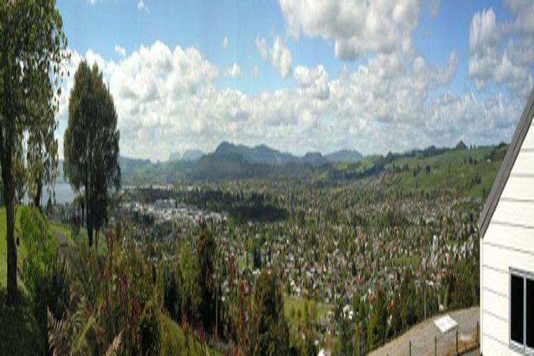 Photo of property in 72 Mountain Road, Western Heights, Rotorua, 3015