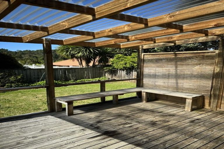 Photo of property in 2/751 Swanson Road, Swanson, Auckland, 0612