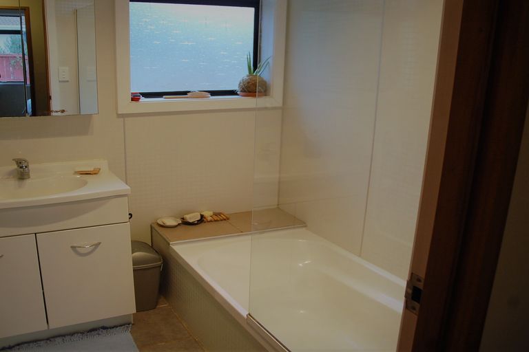 Photo of property in 12 Cornish Place, Cromwell, 9310