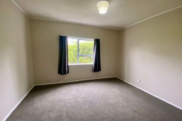 Photo of property in 2/122 Carlisle Road, Browns Bay, Auckland, 0632