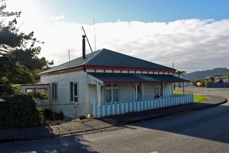 Photo of property in 140 High Street, Greymouth, 7805