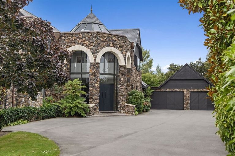 Photo of property in 127 Regent's Park Drive, Casebrook, Christchurch, 8051
