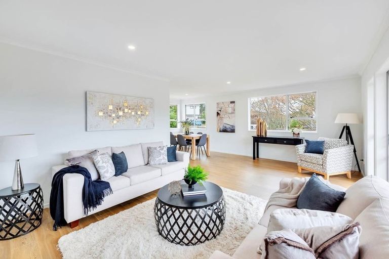 Photo of property in 5 Naviti Place, Browns Bay, Auckland, 0630