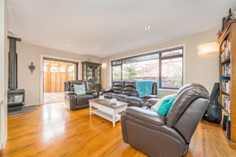 Photo of property in 31 Kashmir Avenue, Clouston Park, Upper Hutt, 5018