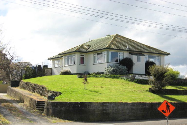 Photo of property in 8 Alma Road, Gonville, Whanganui, 4501