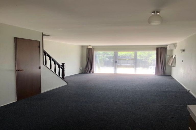 Photo of property in 4/31 Mana Avenue, Titahi Bay, Porirua, 5022
