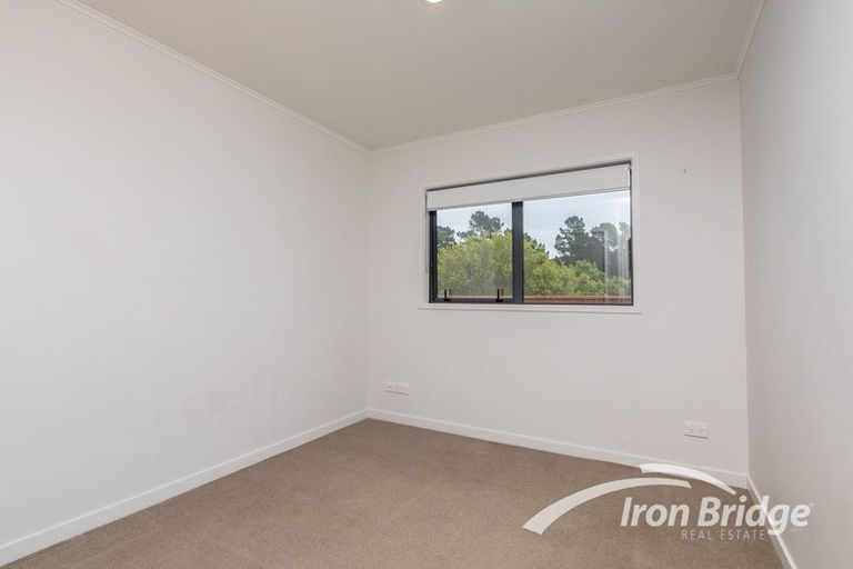 Photo of property in 36 Sunstone Crescent, Brown Owl, Upper Hutt, 5018