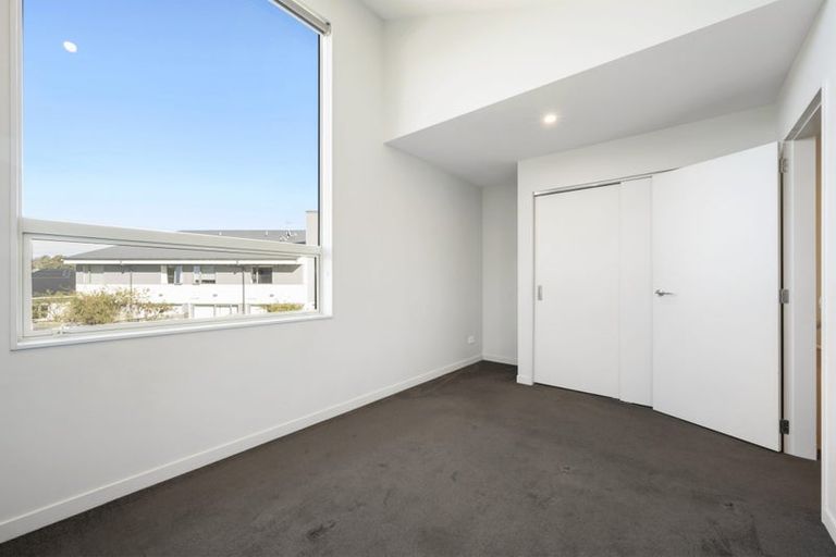 Photo of property in 10/2 Stone Street, Miramar, Wellington, 6022
