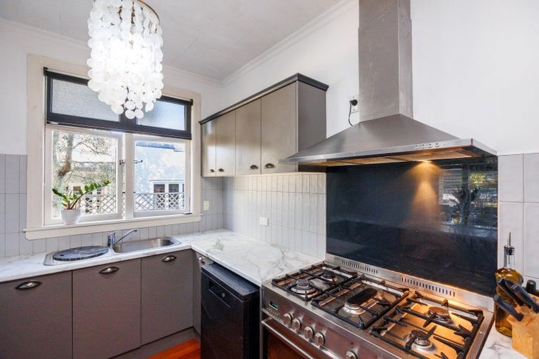 Photo of property in 70 Heretaunga Street, Palmerston North, 4414