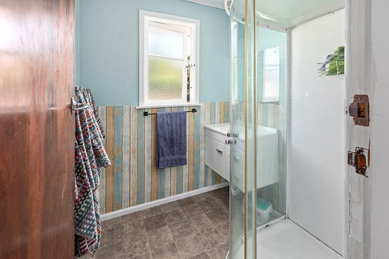 Photo of property in 36 Waverley Street, Waipawa, 4210