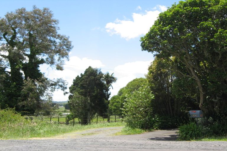 Photo of property in 168 Hamlin Road, Ardmore, Papakura, 2582