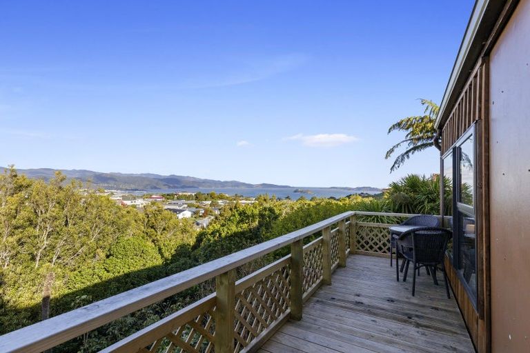 Photo of property in 14 Laurel Grove, Maungaraki, Lower Hutt, 5010