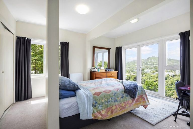 Photo of property in 17 Espin Crescent, Karori, Wellington, 6012