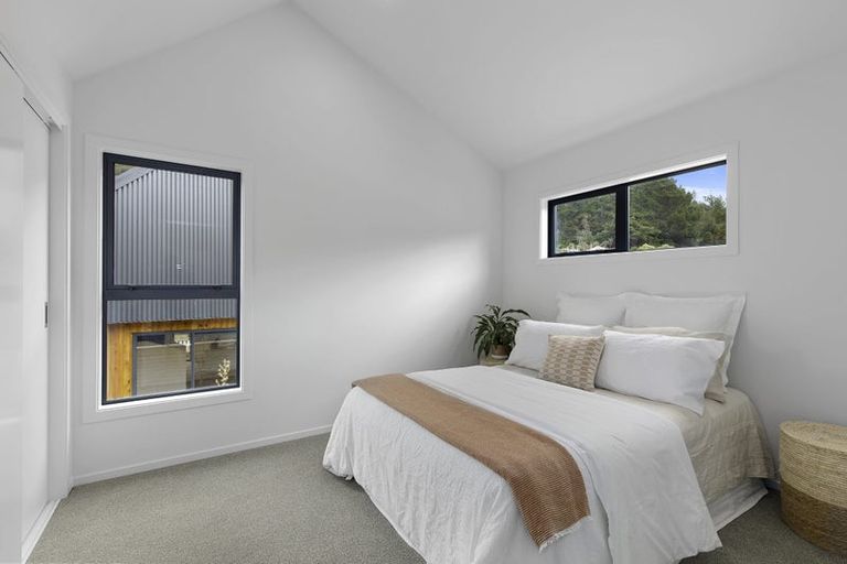 Photo of property in 1/33 Raukawa Street, Stokes Valley, Lower Hutt, 5019