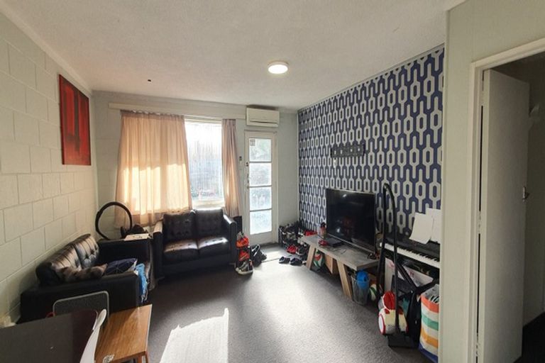 Photo of property in 6/13 Newnham Terrace, Upper Riccarton, Christchurch, 8041