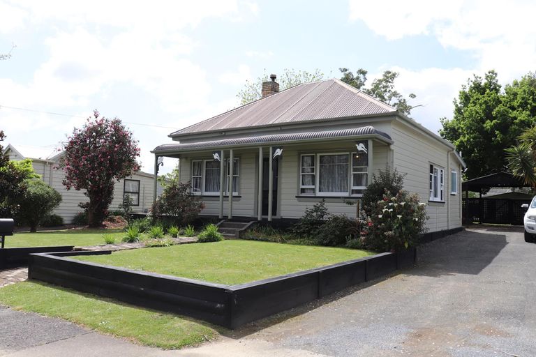 Photo of property in 86 Hakanoa Street, Huntly, 3700