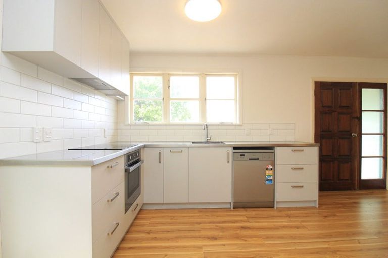 Photo of property in 28 Arapiko Street, Johnsonville, Wellington, 6037