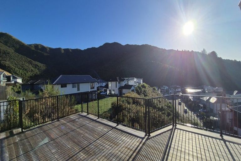 Photo of property in 23 Porokaiwhiri Street, Crofton Downs, Wellington, 6035