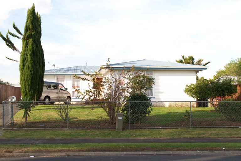Photo of property in 96 Chelburn Crescent, Mangere East, Auckland, 2024