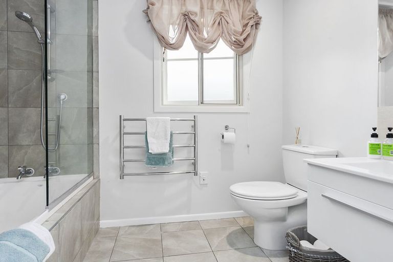 Photo of property in 72a Campbell Street, Leamington, Cambridge, 3432