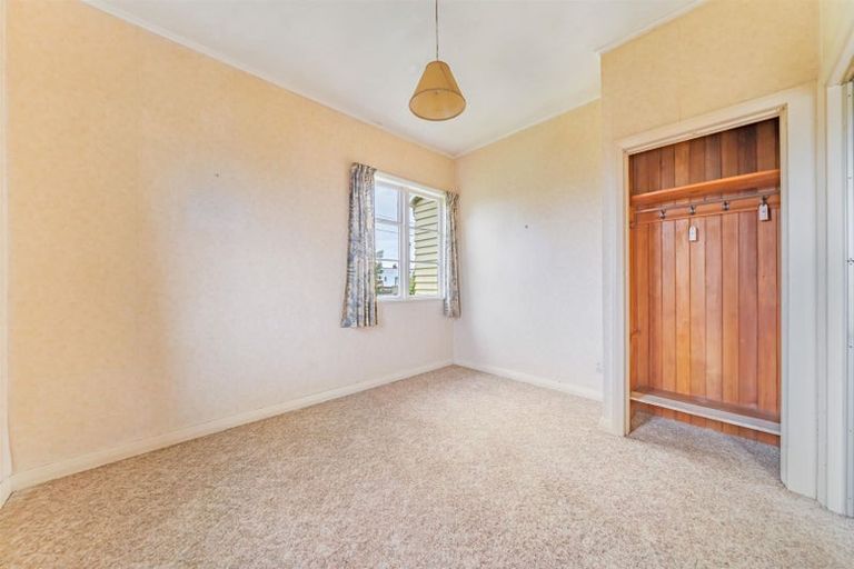 Photo of property in 13 Pirie Crescent, Moera, Lower Hutt, 5010