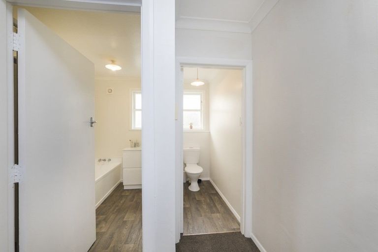 Photo of property in 8 Norwich Place, Awapuni, Palmerston North, 4412