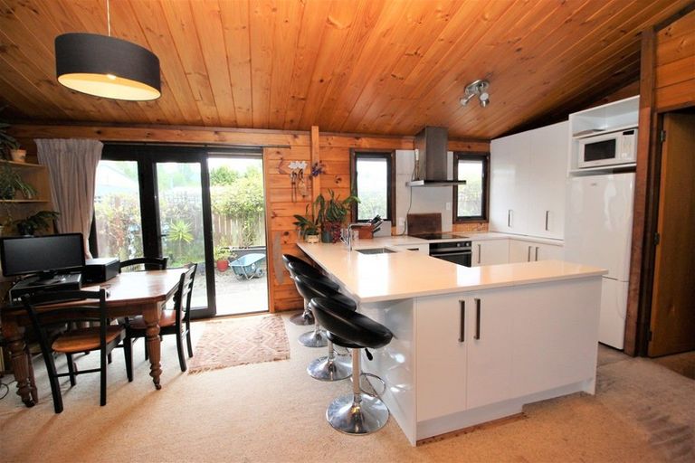 Photo of property in 3 Pollen Street, Woodville, 4920