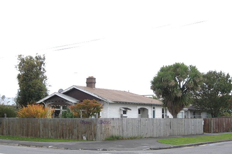 Photo of property in 2/35 Northcote Road, Northcote, Christchurch, 8052