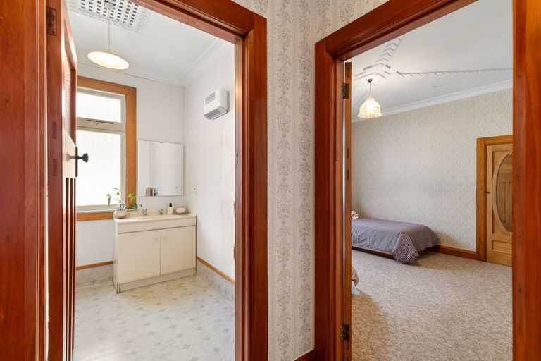 Photo of property in 54 Miro Street, Takaro, Palmerston North, 4410