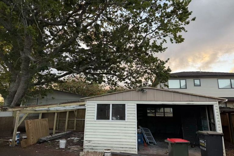 Photo of property in 26 Pinedale Place, Henderson, Auckland, 0610