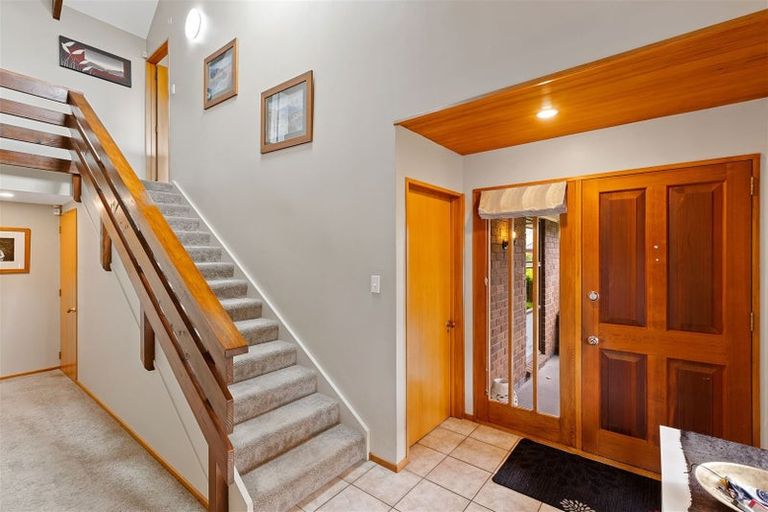 Photo of property in 21 Tivoli Place, Bishopdale, Christchurch, 8053