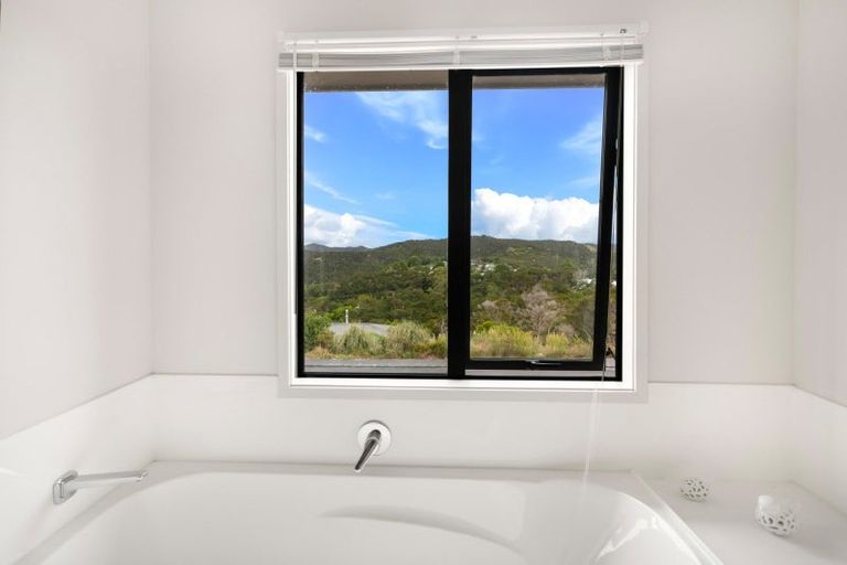 Photo of property in 24 Goffe Drive, Haruru, 0204