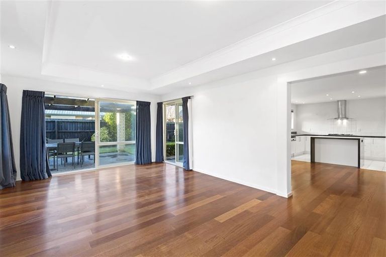 Photo of property in 28 Mcmahon Drive, Aidanfield, Christchurch, 8025