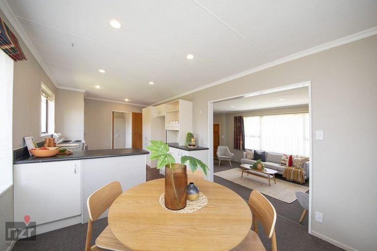 Photo of property in 37 Humphries Place, Awapuni, Palmerston North, 4412