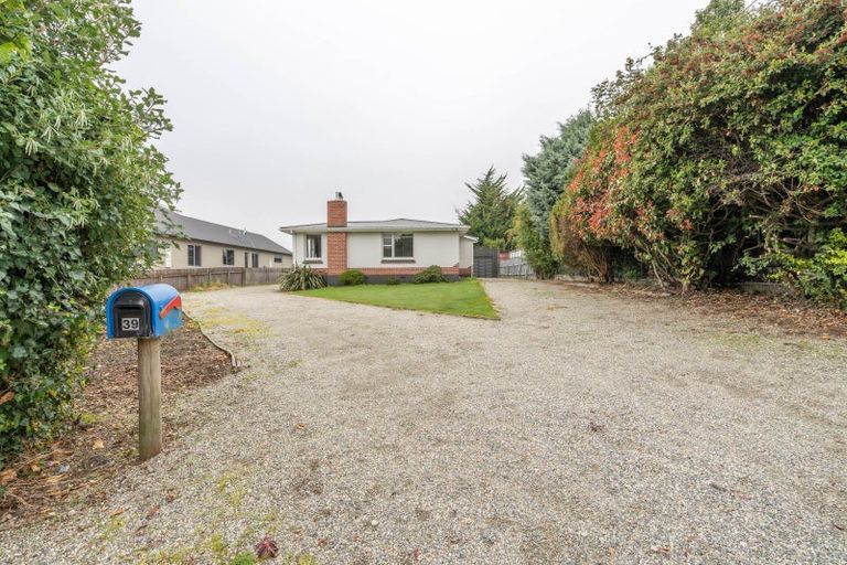 Photo of property in 39 Huron Street, East Gore, Gore, 9710