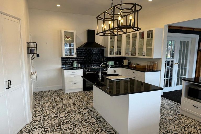 Photo of property in 83a North Street, Palmerston North, 4410