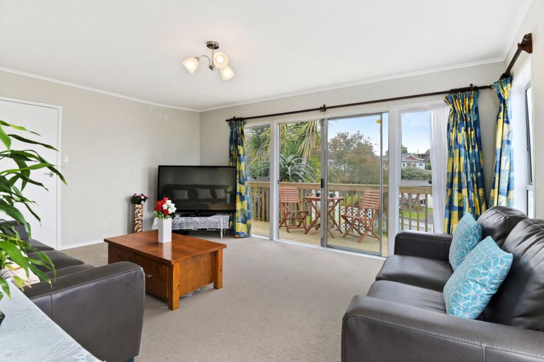 Photo of property in 5 Sari Place, Massey, Auckland, 0614