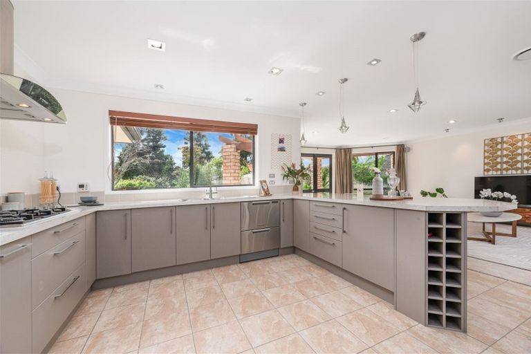 Photo of property in 39 Lake Panorama Drive, Henderson, Auckland, 0612