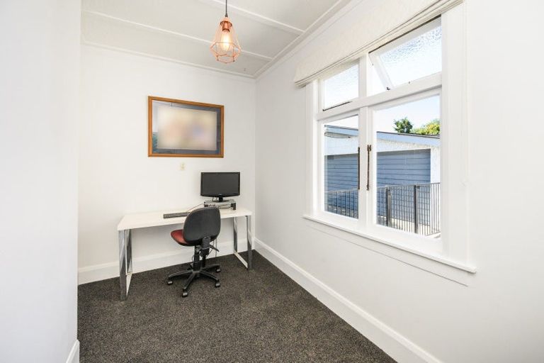 Photo of property in 10 Elmira Avenue, Hokowhitu, Palmerston North, 4410