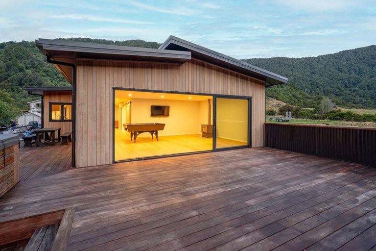 Photo of property in 30 Matai Street, Duncan Bay, Tennyson Inlet, 7195