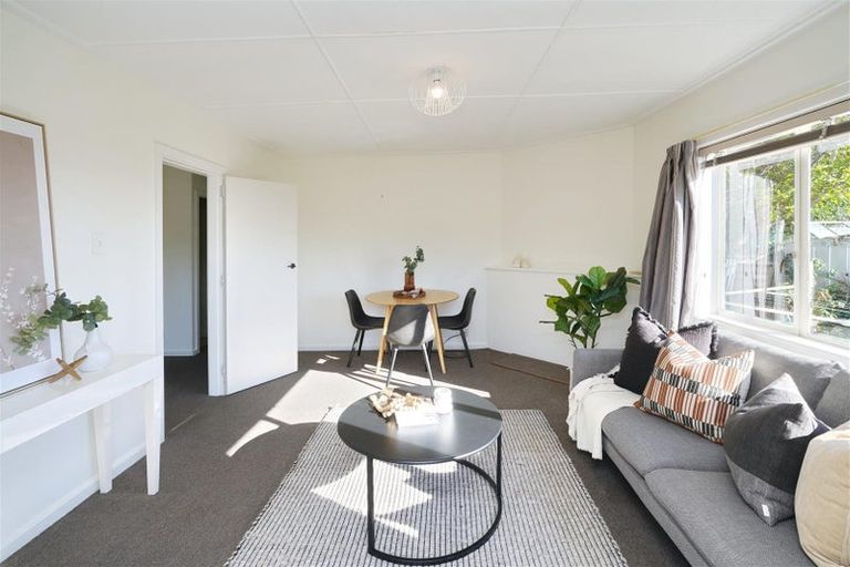Photo of property in 36 Flinders Road, Heathcote Valley, Christchurch, 8022