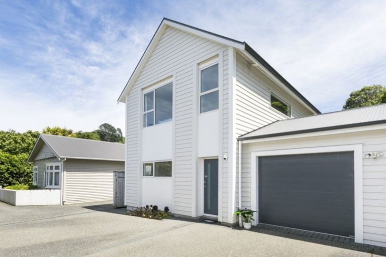 Photo of property in 46a Parkvale Road, Karori, Wellington, 6012