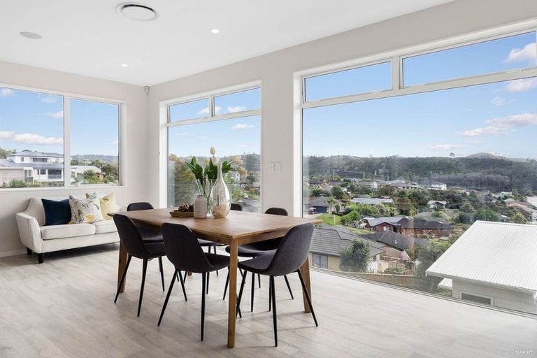 Photo of property in 9 Fern Court, Orewa, 0931