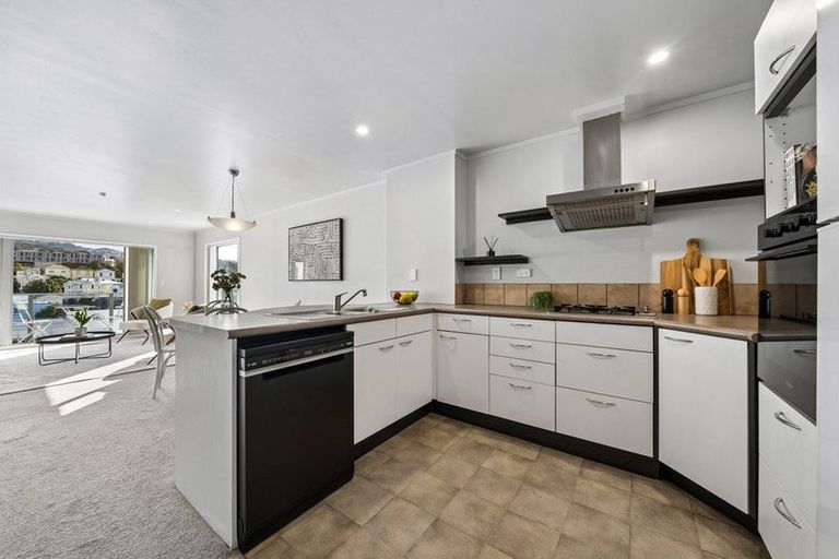 Photo of property in Grosvenor Cl, 10/6 Brown Street, Mount Cook, Wellington, 6021
