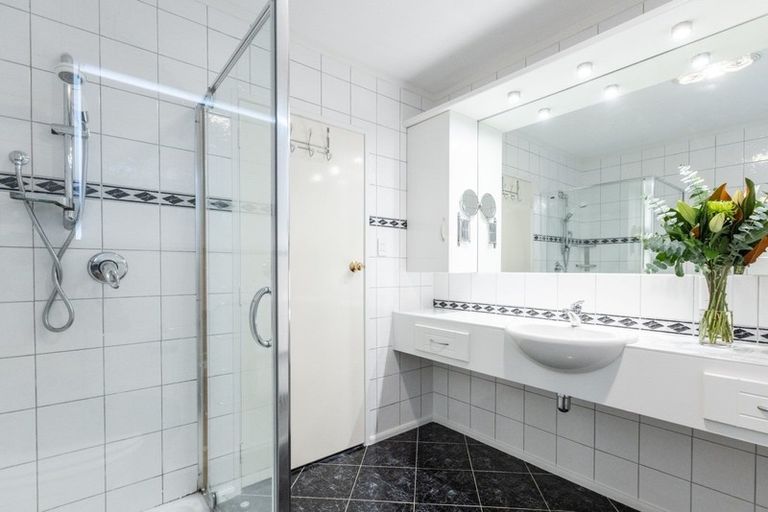 Photo of property in 42 Iona Road, Havelock North, 4130