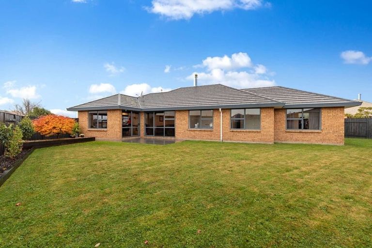 Photo of property in 48 Branigan Parade, Kelvin Grove, Palmerston North, 4414